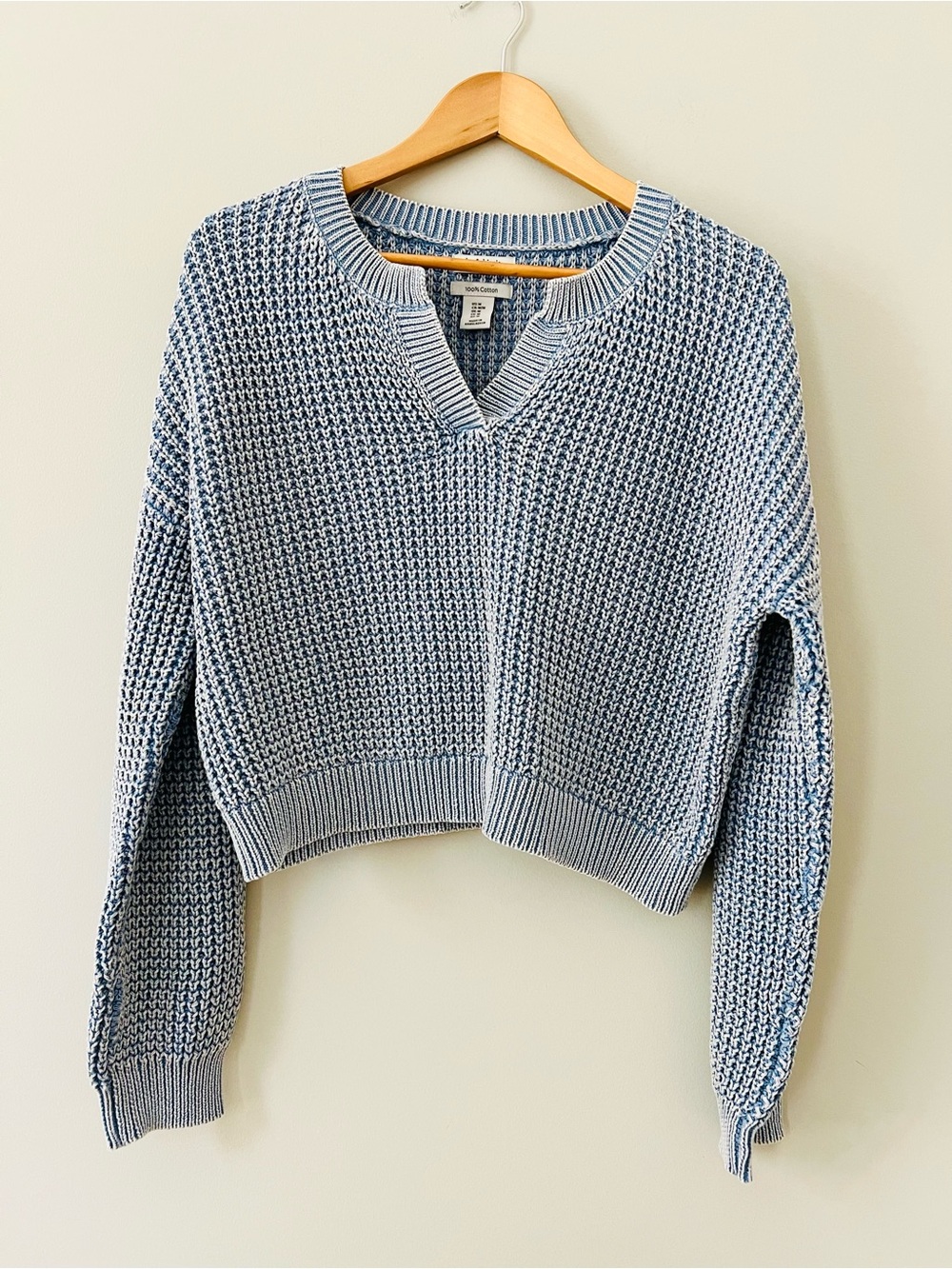 Haute Hippie Cropped Acid Wash Chunky Knit V Neck Sweater SZ M 100% Cotton blue - Picture 2 of 9